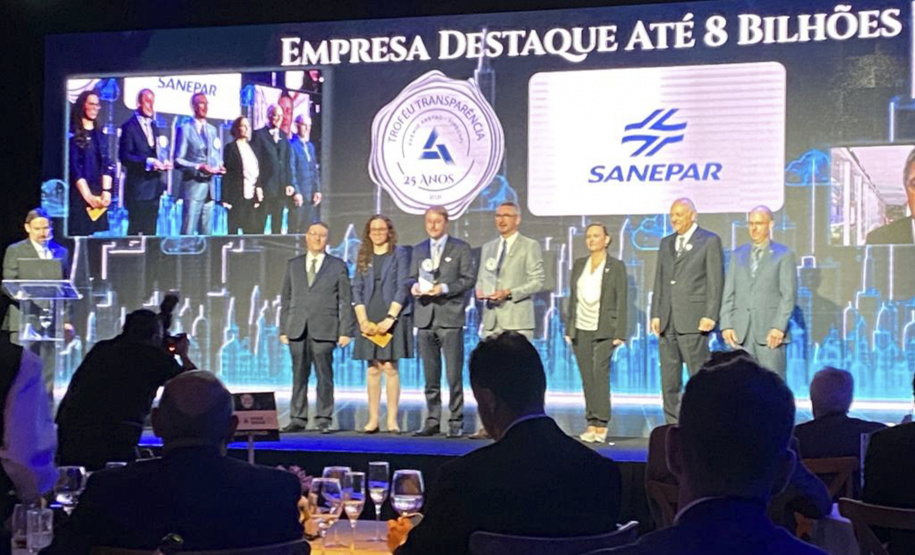 Representantes da Sanepar receberam na terça-feira (23), em São Paulo, o Troféu Transparência concedido pela Associação Nacional dos Executivos de Finanças, Administração e Contabilidade (Anefac) e também o Troféu Destaque de Melhor Demonstração Contábil. - Curitiba, 25/11/2021 - Foto: Sanepar