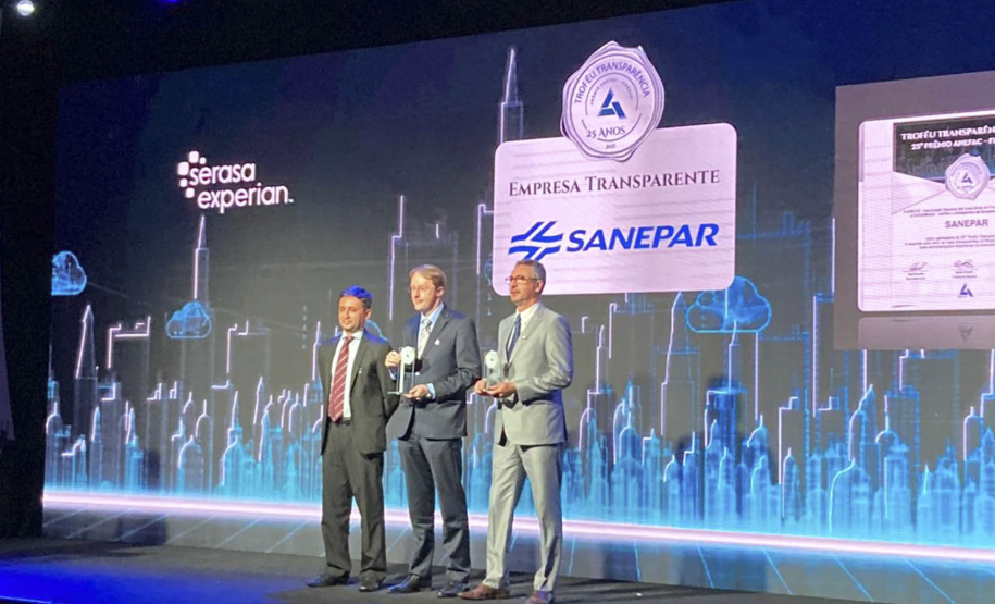Representantes da Sanepar receberam na terça-feira (23), em São Paulo, o Troféu Transparência concedido pela Associação Nacional dos Executivos de Finanças, Administração e Contabilidade (Anefac) e também o Troféu Destaque de Melhor Demonstração Contábil. - Curitiba, 25/11/2021 - Foto: Sanepar