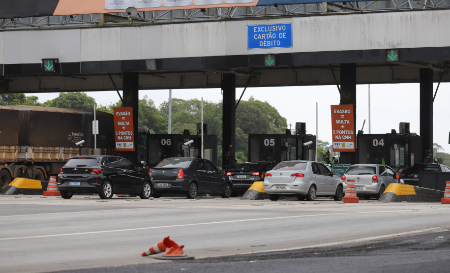 Com fim das concessões, forças de segurança reforçam atuação nas rodovias do Anel de Integração. Foto: Geraldo Bubniak/AEN