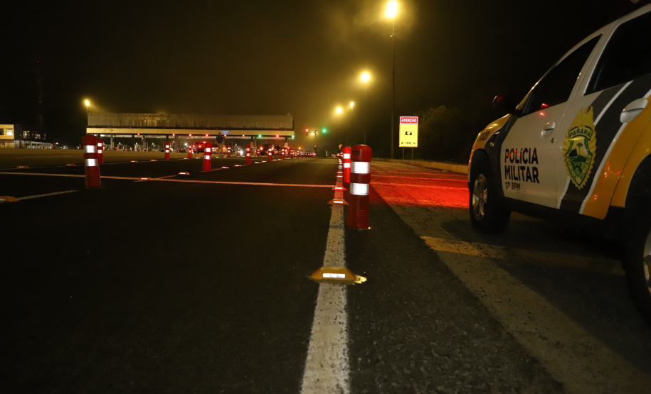 Encerramento dos atuais contratos de concessão de rodovias no Paraná. Abertura das catracas da praça de pedágio da Ecovia, na BR-277, em São José dos Pinhais, ocorrida à 0h00 deste domingo. - Curitiba, 28/11/2021 - Foto: Ari Dias/AEN