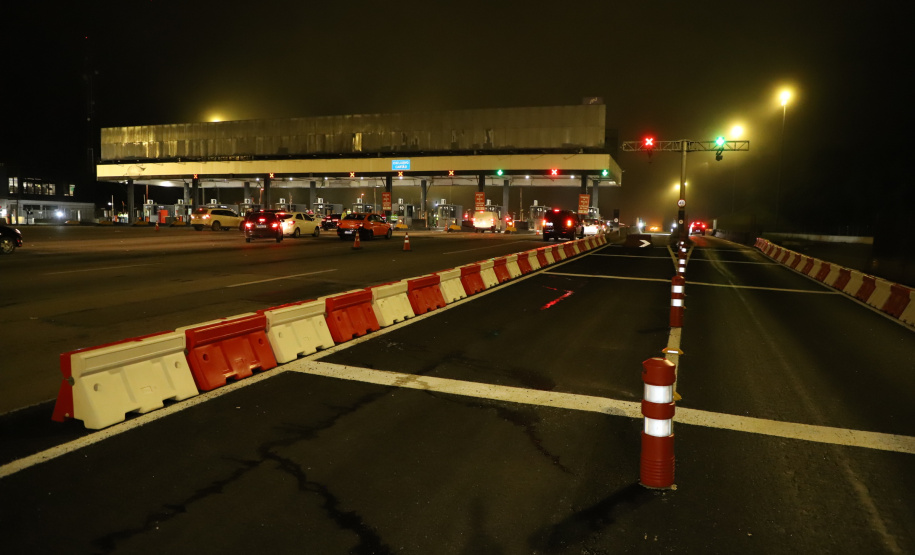 Encerramento dos atuais contratos de concessão de rodovias no Paraná. Abertura das catracas da praça de pedágio da Ecovia, na BR-277, em São José dos Pinhais, ocorrida à 0h00 deste domingo. - Curitiba, 28/11/2021 - Foto: Ari Dias/AEN