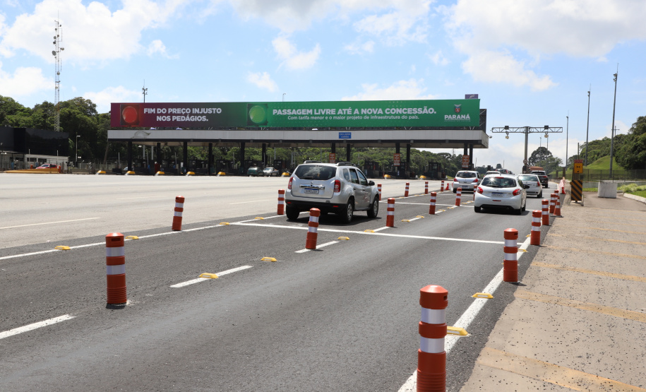 Encerramento dos atuais contratos de concessão de rodovias no Paraná. Abertura das catracas da praça de pedágio da Ecovia, na BR-277, em São José dos Pinhais, ocorrida à 0h00 deste domingo. - Curitiba, 28/11/2021 - Foto: Ari Dias/AEN