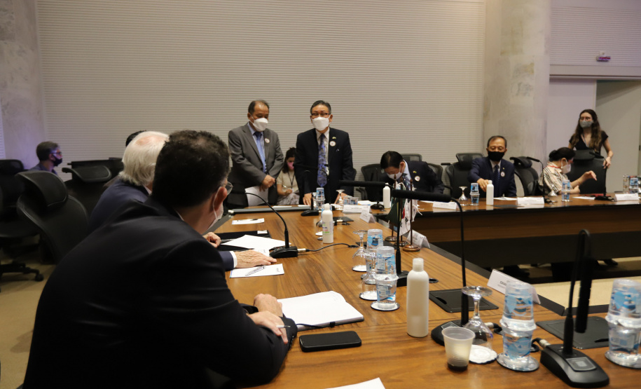 O vice governador Darci Piana e o Diretor Presidente da Invest Paraná, Eduardo Bekin participam nesta segunda-feira (29), de audiencia com o presidente da Câmara de Comércio e Indústria Brasil Coreia do Sul no Palacio Iguacu. Curitiba, 29/11/2021 - Foto: Geraldo Bubniak/AEN