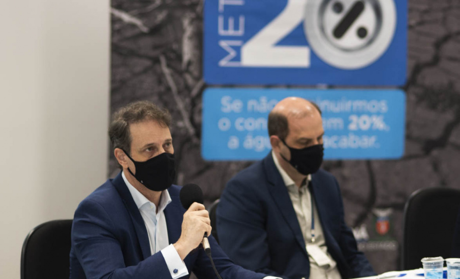 Rodízio volta a ser de 60 horas por 36 horas a partir de segunda-feira - Anúncio foi feito por diretores da Sanepar em coletiva de imprensa na manhã desta quinta-feira - Curitiba, 11/11/2021 - Foto: Sanepar