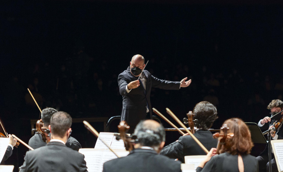 Natal do Palácio Iguaçu terá espetáculo musical, projeções 3D e fogos de artifício