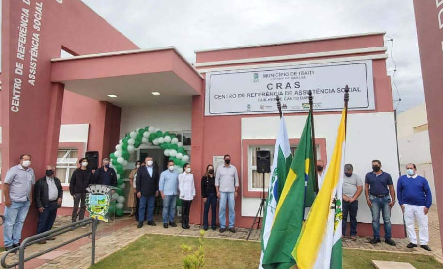 O secretário da Justiça, Família e Trabalho, Ney Leprevost, e o prefeito de Ibaiti, Antonely Carvalho, inauguraram nesta quinta-feira (11) um novo Centro de Referência da Assistência Social (Cras) no município. Foto: SEJUF
