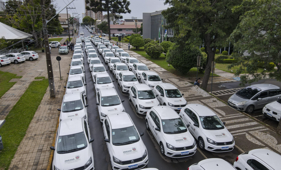 Governo do Estado entrega 67 veículos para Saúde de Guarapuava e Região