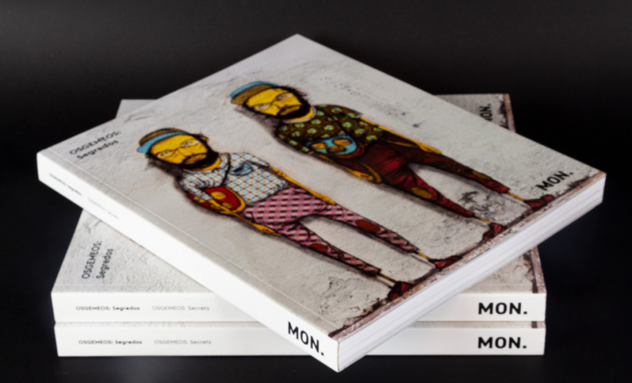 A vida e a obra dos artistas Gustavo e Otávio Pandolfo, OSGEMEOS, é o tema do catálogo lançado pelo Museu Oscar Niemeyer (MON) e disponível na MON Loja. A exposição ?OSGEMEOS: Segredos? está atualmente em cartaz no Museu. -  Curitiba, 29/11/201 - Foto: Eduardo A.Cruz