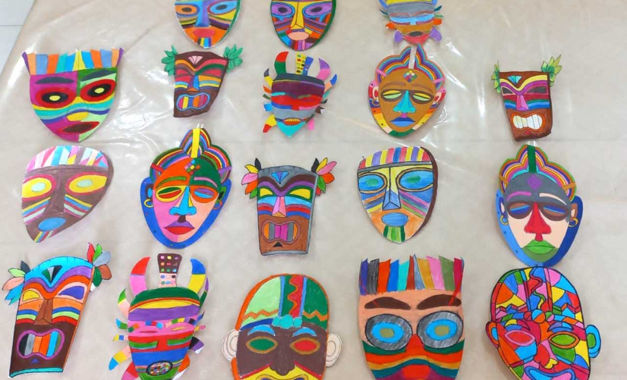 Colégios estaduais do Paraná promovem ações de consciência negra