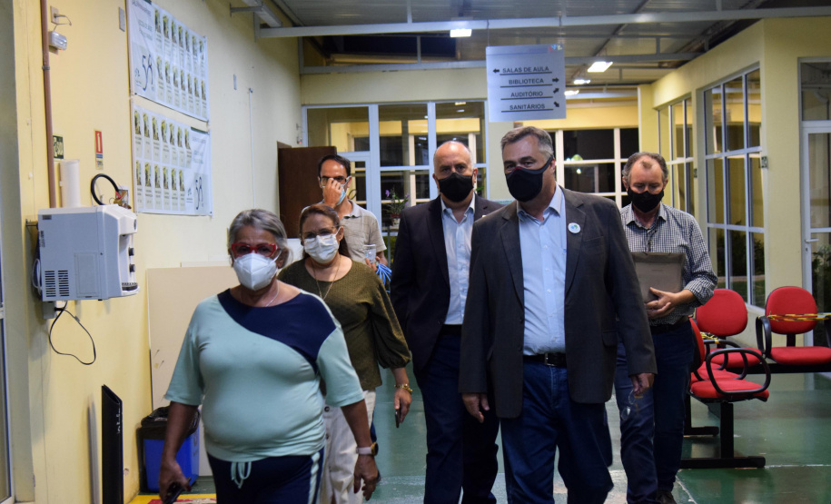 O secretário de Estado da Saúde, Beto Preto, acompanhou o encerramento do ano letivo do curso Técnico em Enfermagem da Escola de Saúde Pública. - Curitiba, 23/11/2021 - Foto: Américo Antonio/SESA