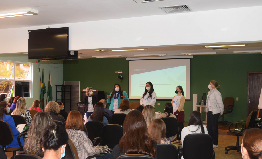 A Secretaria de Estado da Saúde (Sesa) iniciou nesta semana a expansão do programa PlanificaSUS para todo o Paraná, com a capacitação dos profissionais de saúde da Atenção Primária de 21 Regionais. - Curitiba, 12/11/2021 - Foto: SESA