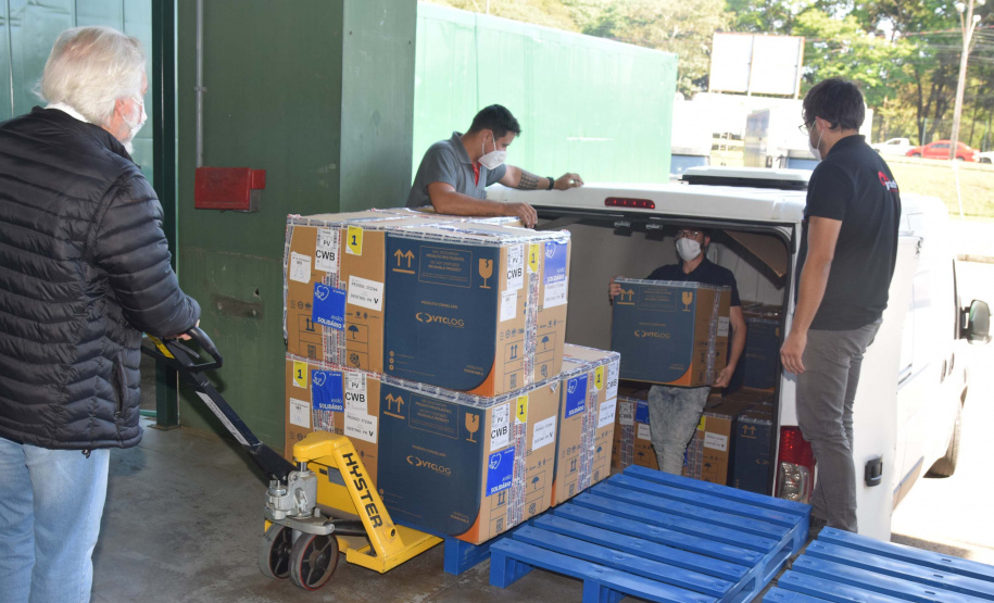 170.820 vacinas contra a Covid-19 que chegaram ao Paraná são para adolescentes . Foto: Américo Antonio/SESA