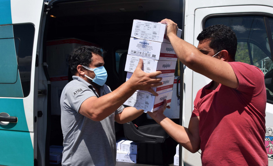 Estado distribui mais 474 mil vacinas contra a Covid-19 . Foto: Américo Antonio/SESA