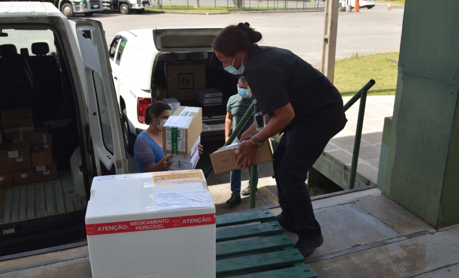 Estado distribui mais 474 mil vacinas contra a Covid-19 . Foto: Américo Antonio/SESA