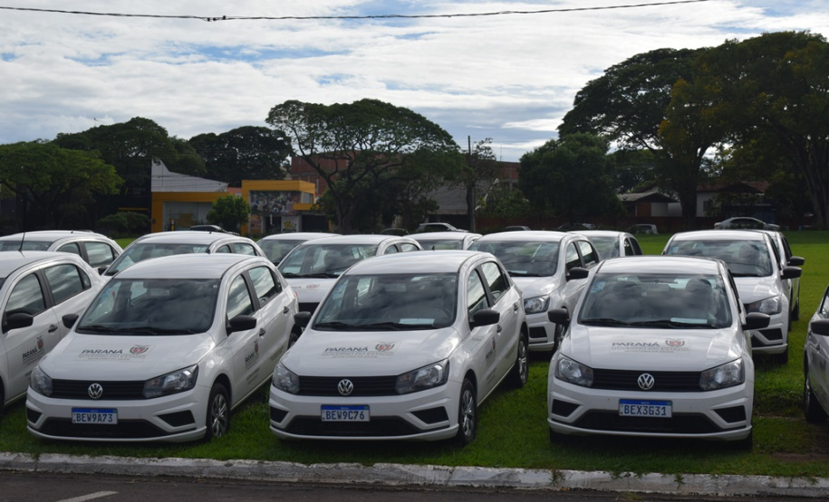Estado entrega 26 veículos à Regional de Saúde de Cianorte e assina convênio de R$ 5,1 milhões