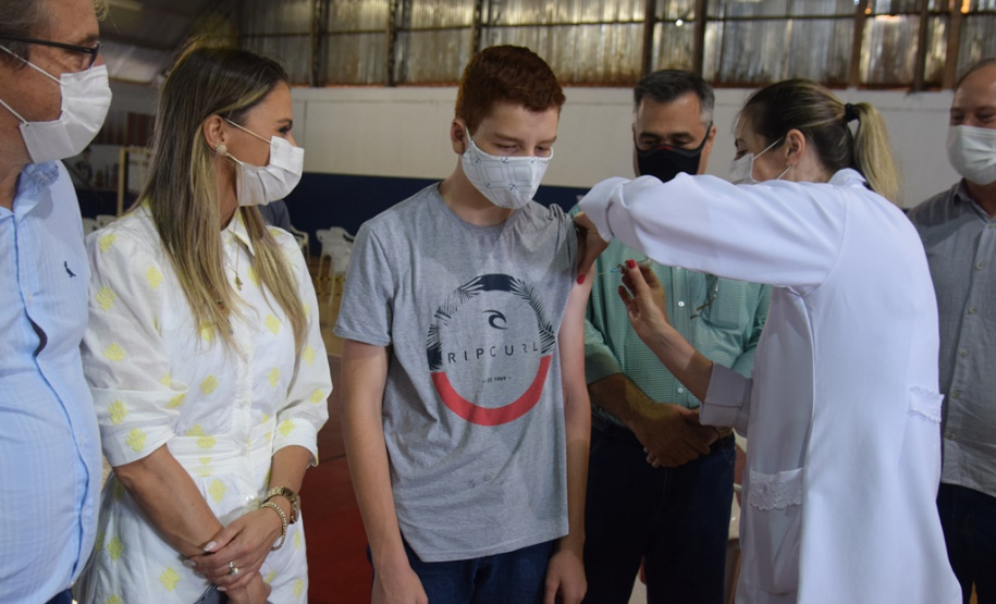 Estado participa da 2ª etapa do estudo de imunização em adolescentes em Toledo