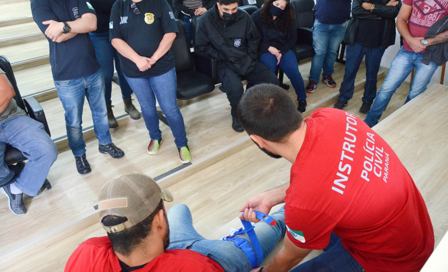 Polícia Civil promove cursos de atualização de armamento e tiro em Curitiba - Foto: PCPR
