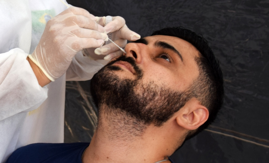 Paraná e ministérios do Brasil e Paraguai promovem testagem e vacinação na fronteira