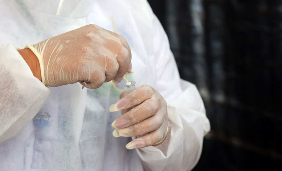 Paraná e ministérios do Brasil e Paraguai promovem testagem e vacinação na fronteira