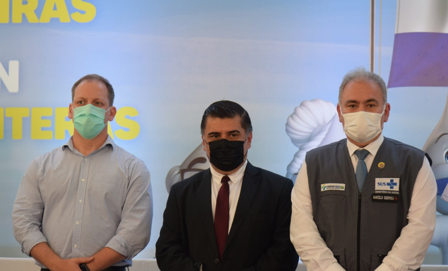 Paraná e ministérios do Brasil e Paraguai promovem testagem e vacinação na fronteira