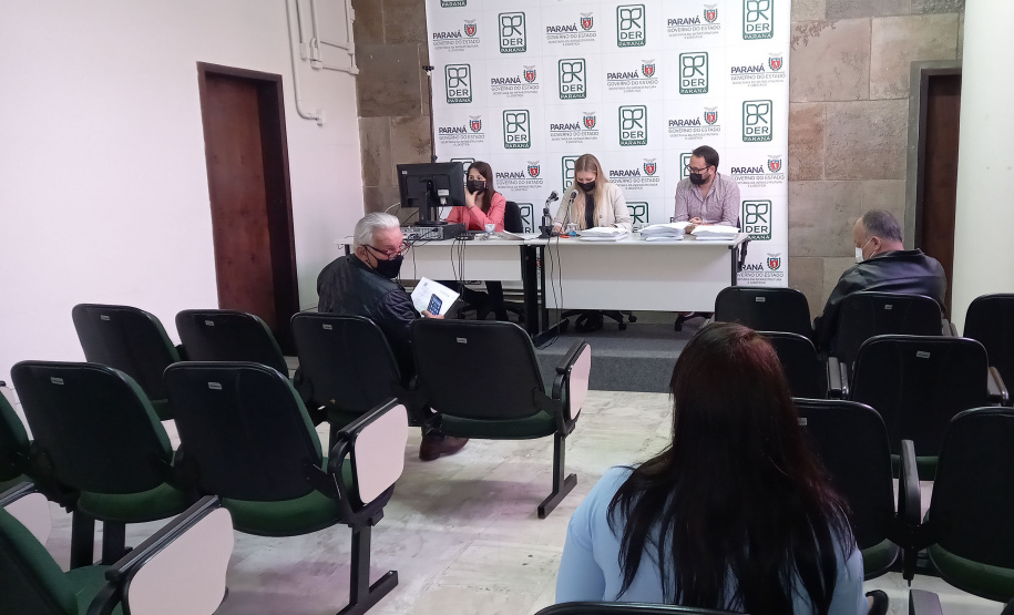 Abertura dos envelopes de habilitação da conservação dos lotes 1, 4 e 5 das rodovias estaduais do anel de integração após o término dos pedágios - Curitiba, 12/11/2021 - Foto: DER