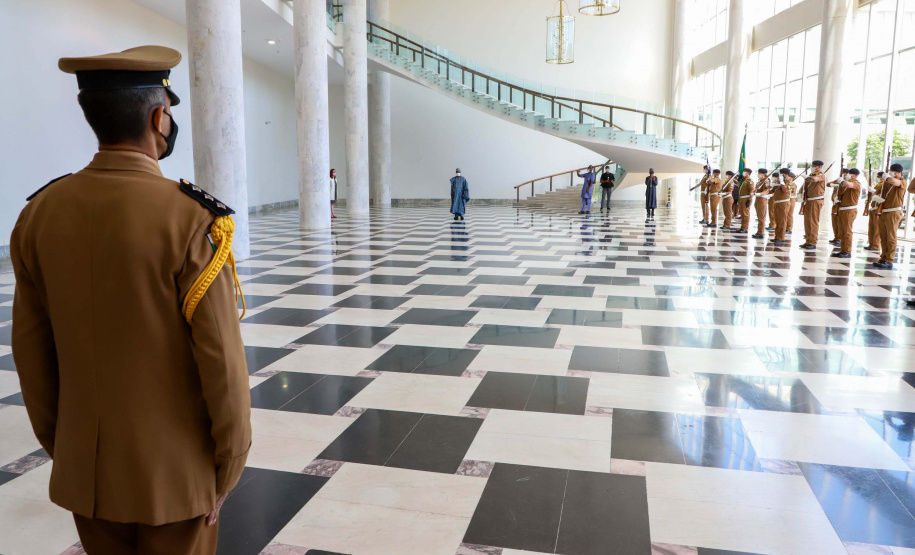 Governador recebe embaixador da Nigéria e apresenta potencial do Paraná