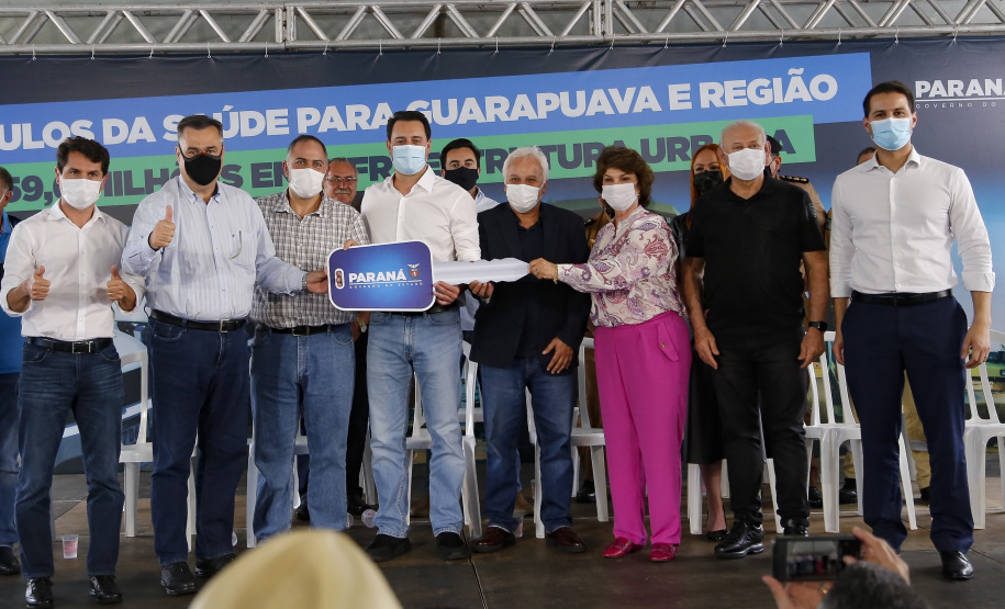 Governo do Estado entrega 67 veículos para Saúde de Guarapuava e Região