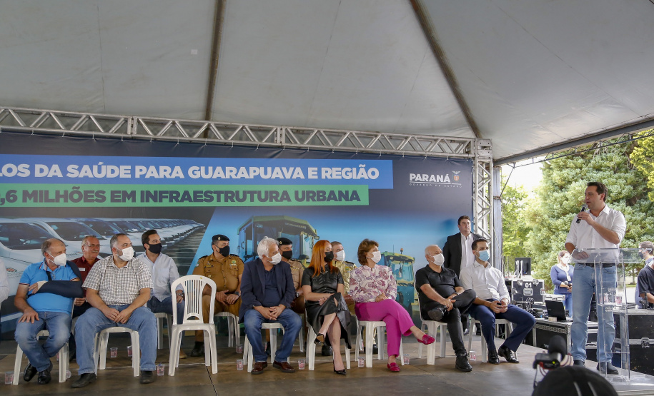 Governo do Estado entrega 67 veículos para Saúde de Guarapuava e Região