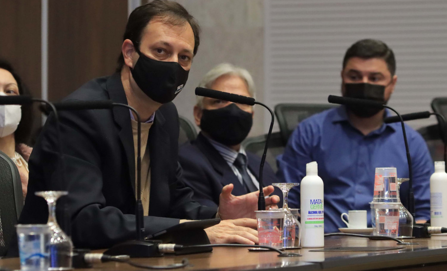 Estado do Paraná discute parceria com Instituto Carlos Chagas - Fiocruz para Dexenvolvimento Sustentavel. Foto: Geraldo Bubniak/AEN