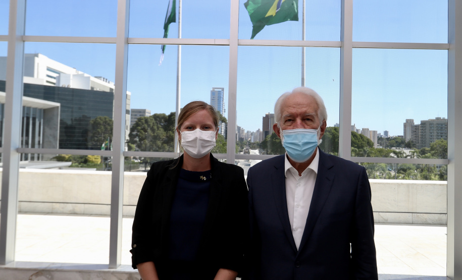 Paraná firma parceria com Governo britânico para ensino de inglês nas escolas públicas Foto: Camila Tonett/Vice-Governadoria