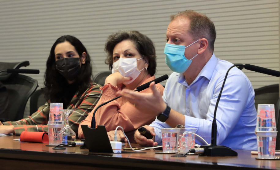 Estado do Paraná discute parceria com Instituto Carlos Chagas - Fiocruz para Dexenvolvimento Sustentavel. Foto: Geraldo Bubniak/AEN