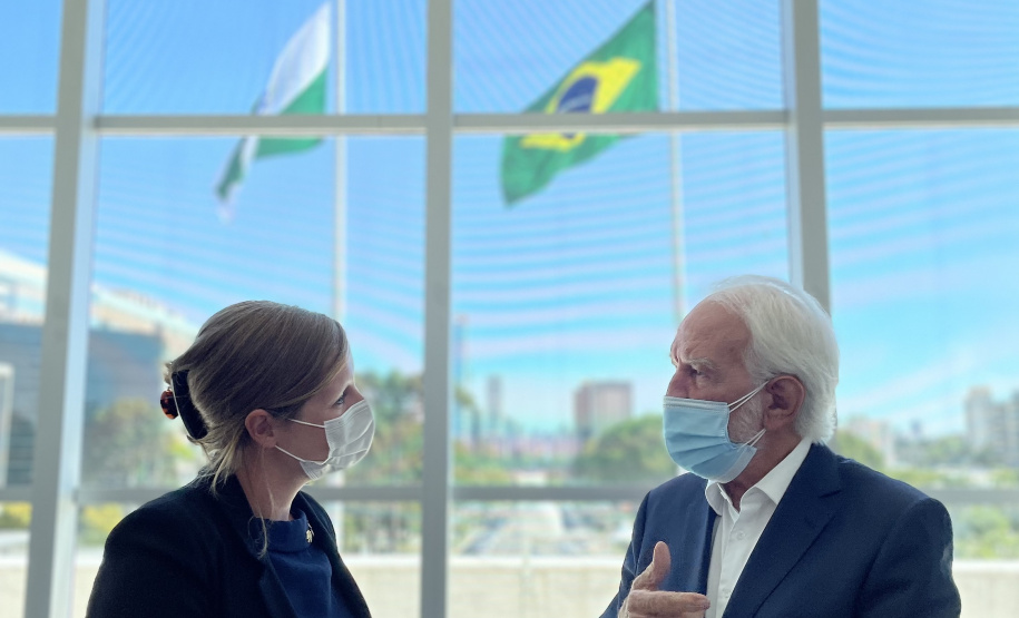 Paraná firma parceria com Governo britânico para ensino de inglês nas escolas públicas Foto: Camila Tonett/Vice-Governadoria