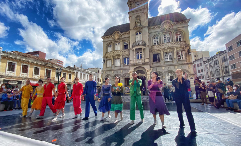 BALÉ - PRAÇA GENEROSO MARQUES - José Fernando Ogura/AEN