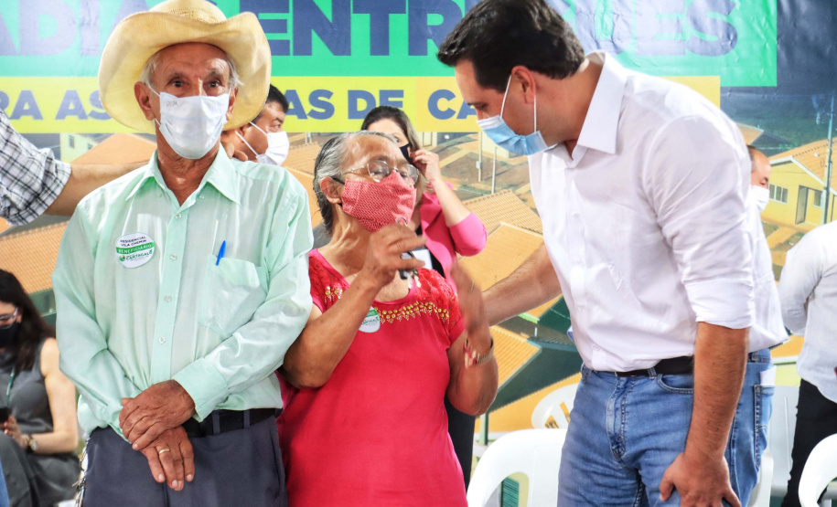 Governo entrega 119 casas populares para ajudar famílias de Cantagalo