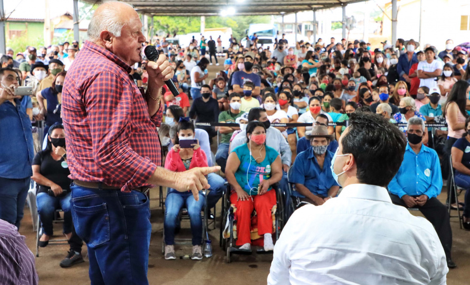 Governo entrega 119 casas populares para ajudar famílias de Cantagalo