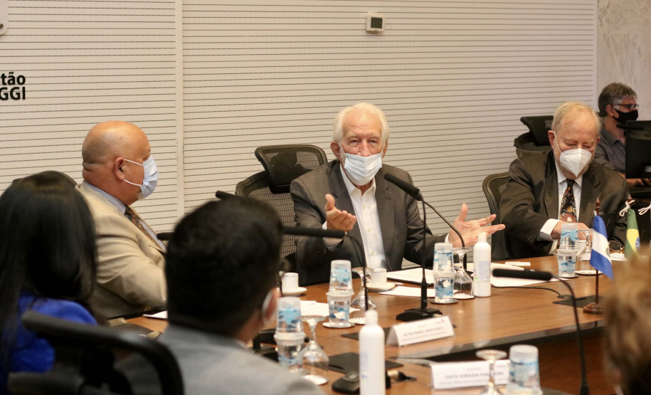 O vice-governador Darci Piana se reuniu nesta quarta-feira (24), no Palácio Iguaçu, com o novo cônsul-geral do Japão em Curitiba, Keiji Hamada. Foto:Camila Tonett/Vice-governadoria