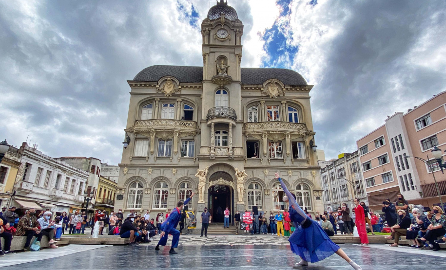 BALÉ - PRAÇA GENEROSO MARQUES - José Fernando Ogura/AEN