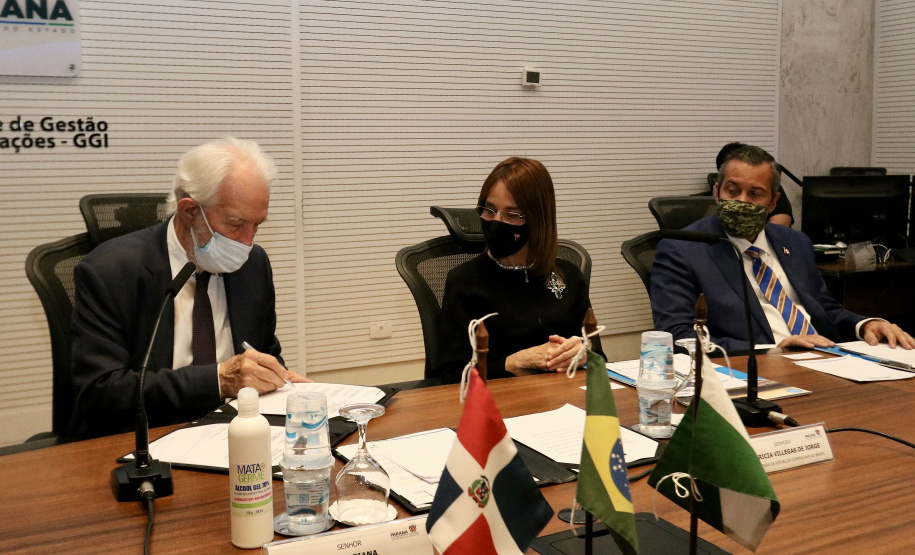 Paraná e República Dominicana estudam cooperação na área do meio ambiente. Foto: Camila Tonett/Vice-Governadoria