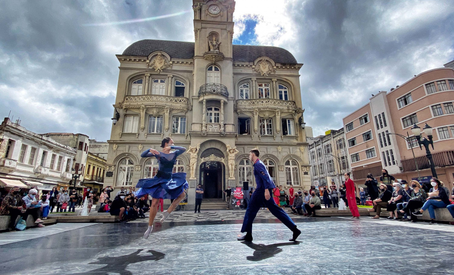BALÉ - PRAÇA GENEROSO MARQUES - José Fernando Ogura/AEN