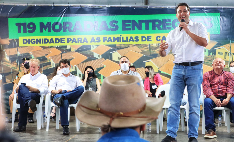 Governo entrega 119 casas populares para ajudar famílias de Cantagalo