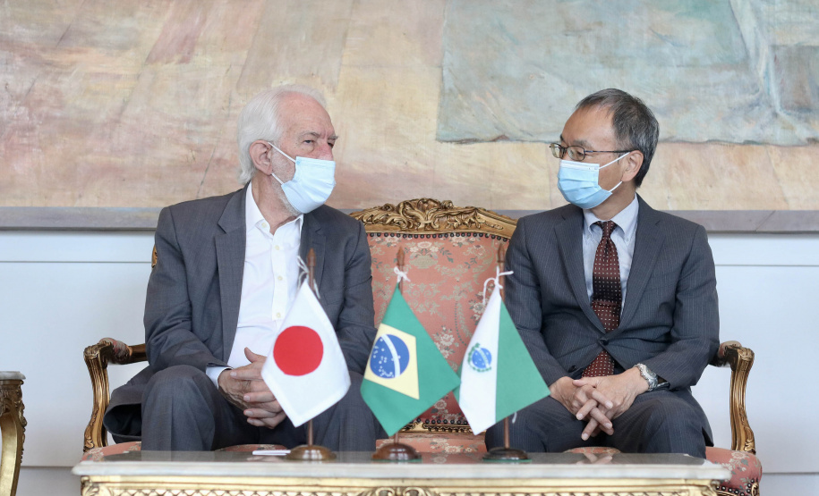 O vice-governador Darci Piana se reuniu nesta quarta-feira (24), no Palácio Iguaçu, com o novo cônsul-geral do Japão em Curitiba, Keiji Hamada. Foto:Camila Tonett/Vice-governadoria