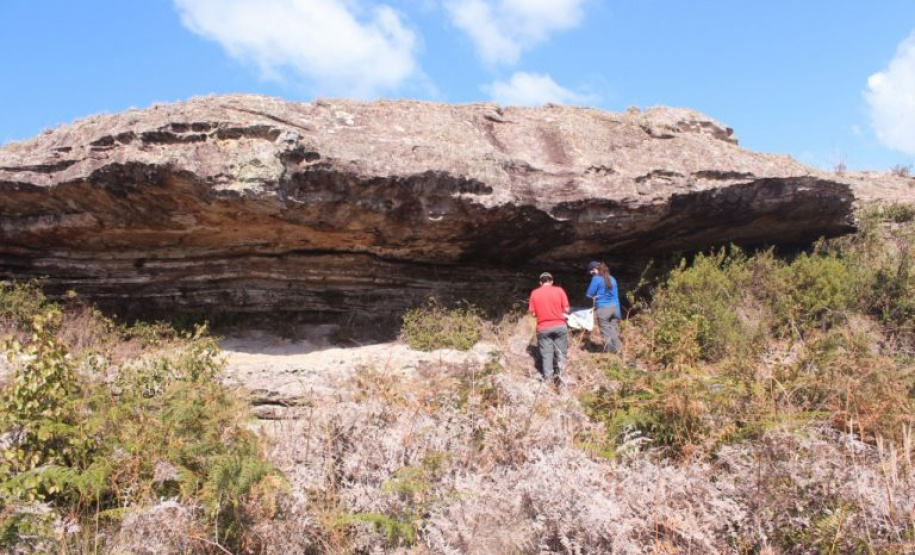 Projeto da UEPG realiza inventário de sítios arqueológicos com pinturas rupestres nos Campos Gerais