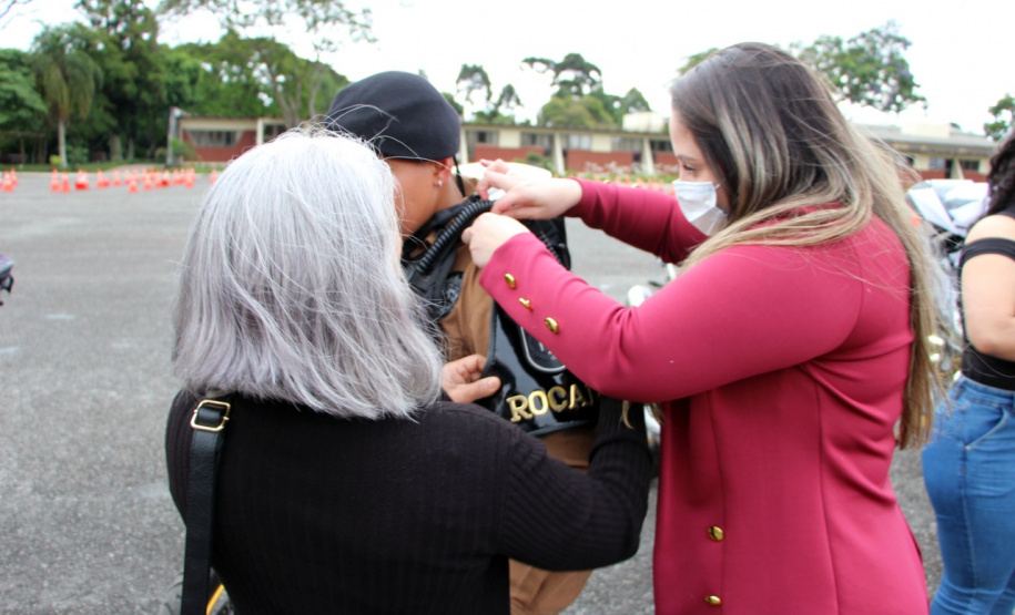 Policiais militares se formam no curso de rondas ostensivas com motocicletas. Foto:PMPR
