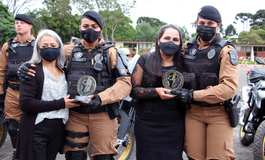 Policiais militares se formam no curso de rondas ostensivas com motocicletas. Foto:PMPR