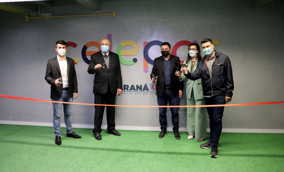 Buscar inovação, gerar conhecimentos e tecnologia e soluções alinhadas às demandas sociais e econômicas do Paraná. Esses os objetivos do programa de inovação implantado em parceria pelo Governo do Estado, por meio da Celepar, e a Hotmilk, ecossistema de inovação da Pontifícia Universidade Católica do Paraná (PUCPR). A  Foto: CELEPAR