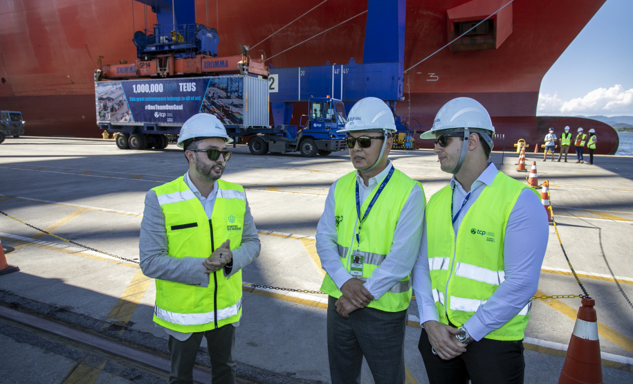 Terminal de contêineres do Porto de Paranaguá alcança marca de 1 milhão de unidades movimentadas