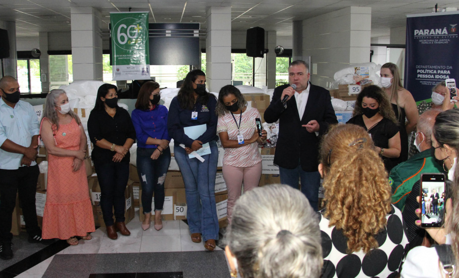 Estado entrega mais 643 mil EPIs para Instituições de Longa Permanência para Idosos