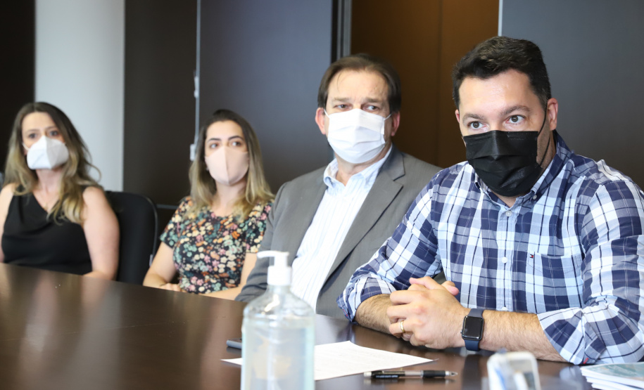 Grupo de Trabalho do Plano Estadual Ferroviário oficializa o protocolo do Estudo de Impacto Ambiental e dá entrada no pedido de Licença Prévia. Foto: Rodrigo Felix Leal/SEIL