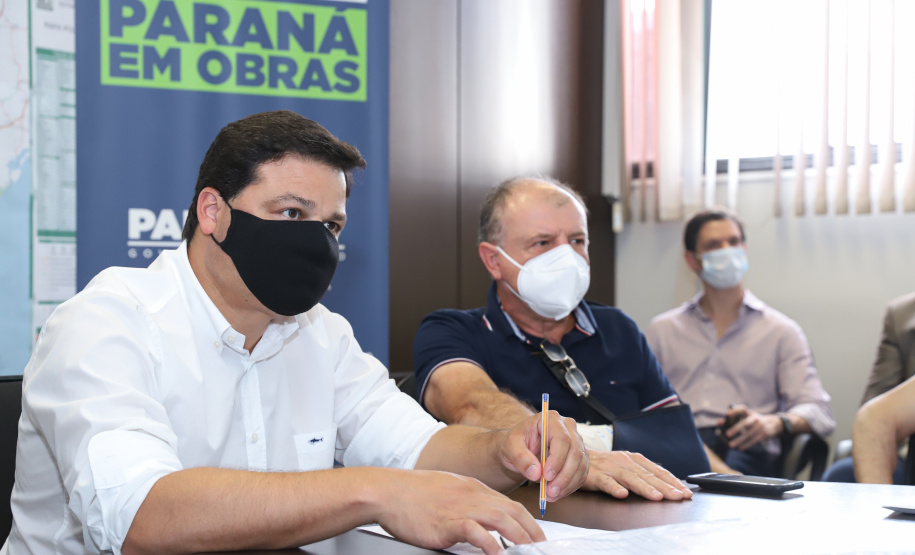 Grupo de Trabalho do Plano Estadual Ferroviário oficializa o protocolo do Estudo de Impacto Ambiental e dá entrada no pedido de Licença Prévia. Foto: Rodrigo Felix Leal/SEIL