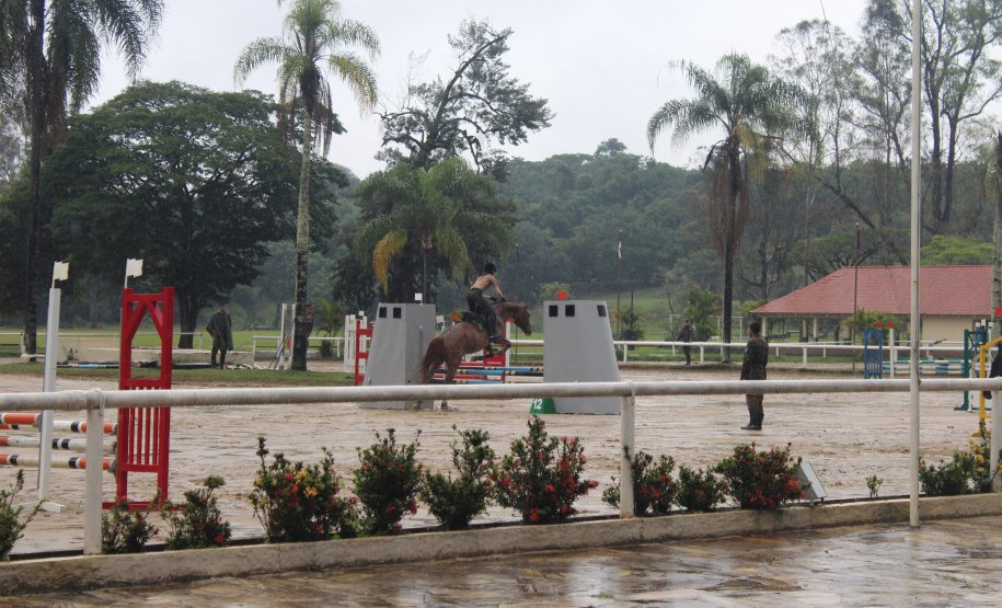 Isabela Abreu é destaque no pentatlo moderno. Paraná Esporte